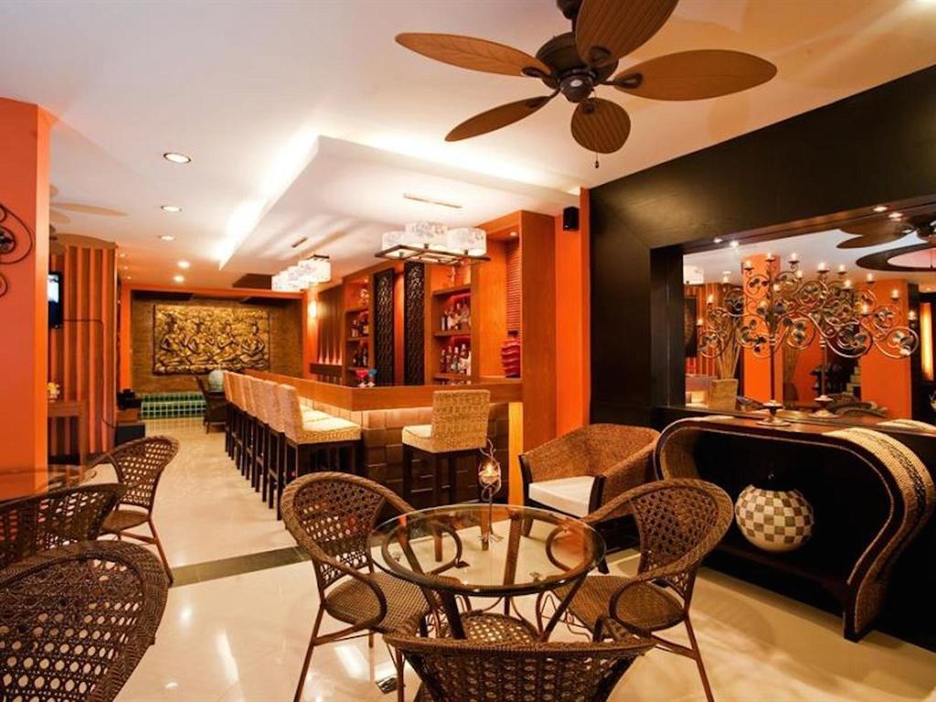 Deva Suites Patong Phuket Exterior foto